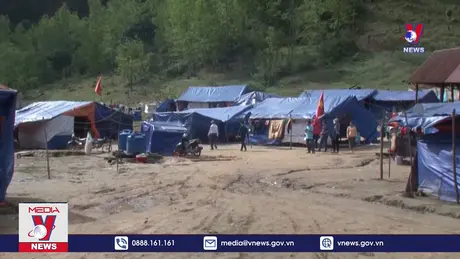 Quảng Bình khẩn trương làm nhà tạm cho 17 hộ dân bị ảnh hưởng sạt lở