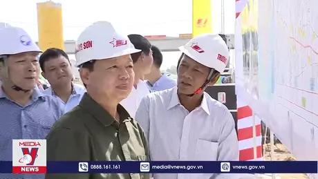 Kiểm tra tiến độ công trình cao tốc ở Sóc Trăng