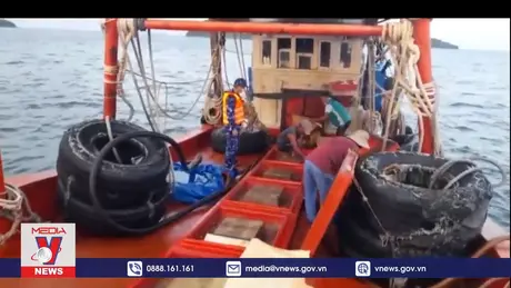 Cảnh sát biển bắt giữ tàu cá chở 55.000 lít dầu DO trái phép