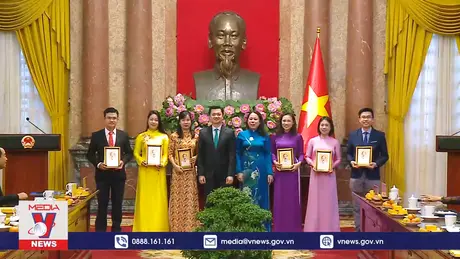 Gặp mặt các nhà khoa học trẻ nhận Giải thưởng Khuê Văn Các