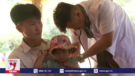 Chung tay chăm sóc sức khỏe cho người dân vùng cao