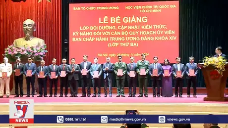 Bế giảng lớp bồi dưỡng đối với cán bộ quy hoạch Ủy viên trung ương khóa XIV