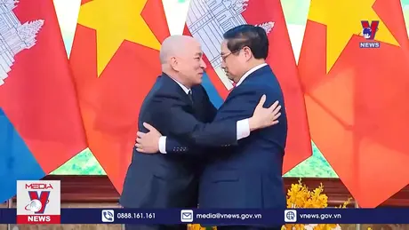 Thủ tướng Phạm Minh Chính tiếp kiến Quốc vương Campuchia