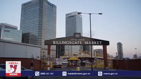 London đóng cửa hai khu chợ biểu tượng