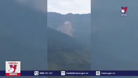 Núi Voi ở khu vực làng Nủ tiếp tục sạt lở