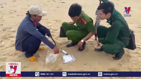 Vật thể dạt vào bờ biển Quảng Ngãi không gây hại môi trường
