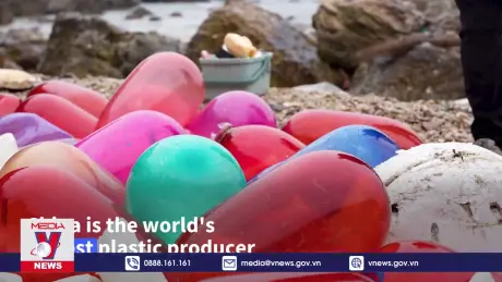 Biến chất thải nhựa thành tác phẩm nghệ thuật