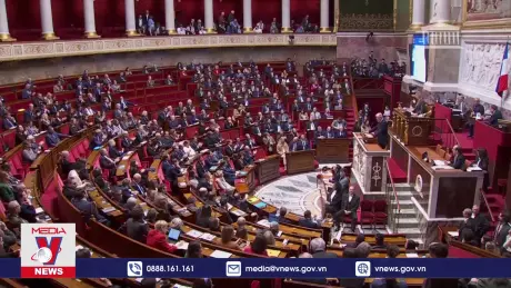 Chính phủ Pháp ưu tiên đảm bảo ổn định chính trị