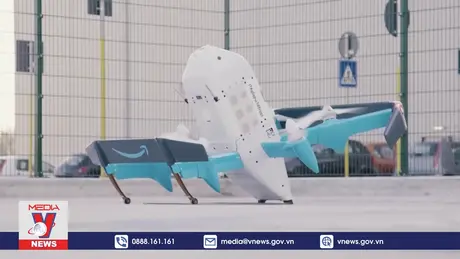 Amazon thử nghiệm giao hàng bằng thiết bị bay không người lái tại Italy