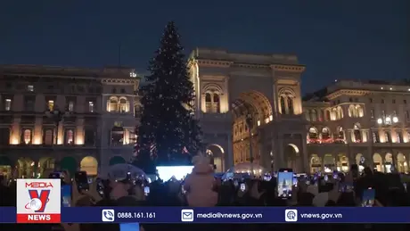 Thế giới trang hoàng đón lễ Giáng sinh