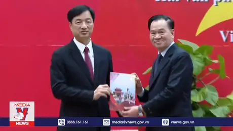 Không ngừng vun đắp cho mối quan hệ Việt Nam - Lào
