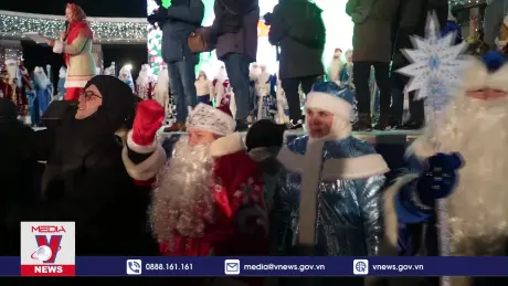  Tưng bừng Đại hội Ông già Tuyết và Công chúa Tuyết toàn Nga