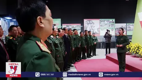 Triển lãm “Quân đội anh hùng - Quốc phòng vững mạnh”