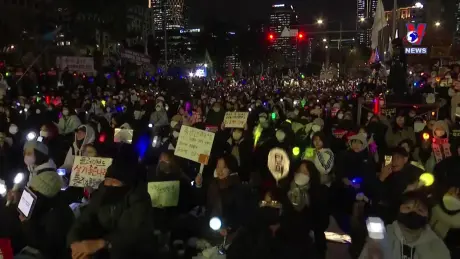 Thế giới hôm nay: Tỷ lệ ủng hộ Tổng thống Hàn Quốc giảm mạnh