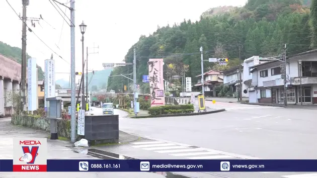 Thị trấn suối nước nóng 1.300 tuổi của Nhật Bản