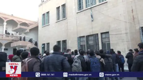 Trường học ở thủ đô Syria mở cửa trở lại