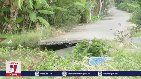 Người dân Bạc Liêu mong sớm có đường lưu thông an toàn sau sụt lún