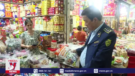 Quảng Ngãi kiểm soát chặt thị trường hàng hóa Tết