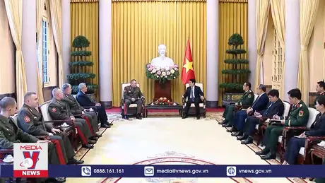 Chủ tịch nước tiếp xã giao Bộ trưởng Quốc phòng Belarus