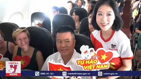 Rộn ràng muôn ánh sao vàng trên những chuyến bay Vietjet