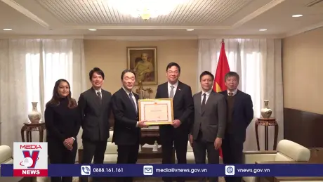 Trao tặng Bằng khen cho Tổng Thư ký Trung tâm ASEAN - Nhật Bản