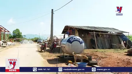 Bất chấp nguy hiểm, nhiều hộ dân không chịu di dời tái định cư