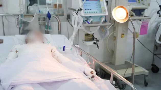 Nhiều học sinh bị đa chấn thương nặng do chơi pháo nổ tự chế