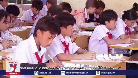 Bảo đảm quyền tiếp cận giáo dục cho cộng đồng dân tộc thiểu số