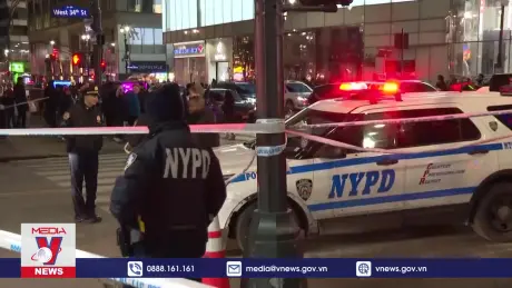 Lao xe lên vỉa hè ở New York (Mỹ) gây thương vong