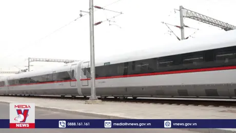 Trung Quốc ra mắt tàu cao tốc nhanh nhất thế giới