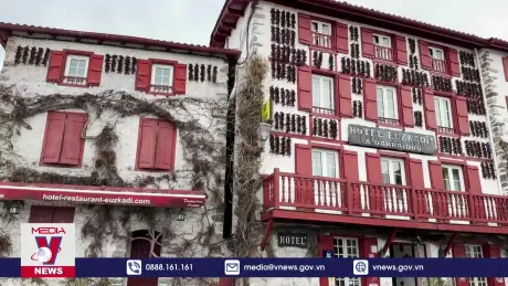 Espelette vẻ đẹp làm nên từ ớt