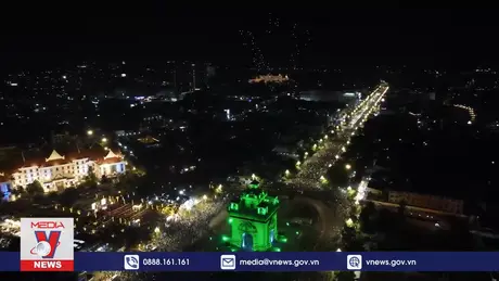 Mãn nhãn màn trình diễn chào mừng năm mới 2025 tại Lào