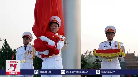 Lễ chào cờ ngày đầu năm ở vùng biên giới, hải đảo