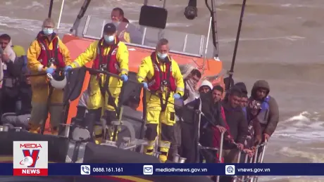 Số lượng người di cư đến Anh tăng mạnh