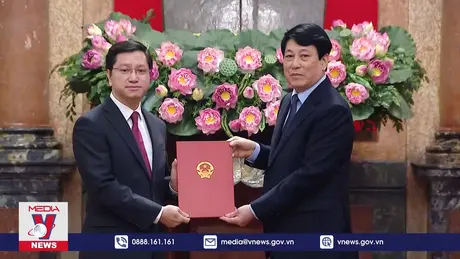 Chủ tịch nước Lương Cường trao Quyết định phong hàm Đại sứ