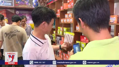 Nhộn nhịp thị trường pháo hoa chính hãng