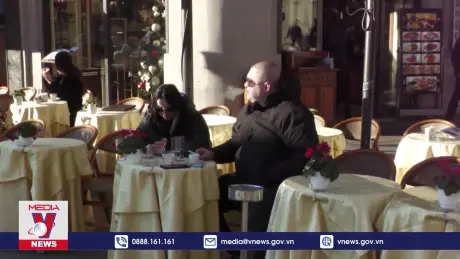 Thành phố Milan, Italy cấm hút thuốc lá ngoài trời