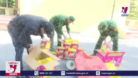 Bắt đối tượng vận chuyển trái phép 54kg pháo hoa nổ