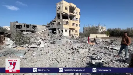 Israel tấn công 40 địa điểm ở Gaza