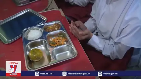 Indonesia triển khai chương trình bữa ăn miễn phí toàn quốc