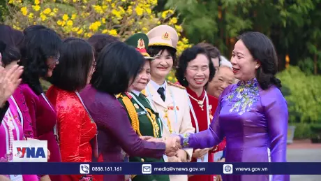 Phó Chủ tịch nước gặp mặt 95 nữ đảng viên tiêu biểu Thủ đô