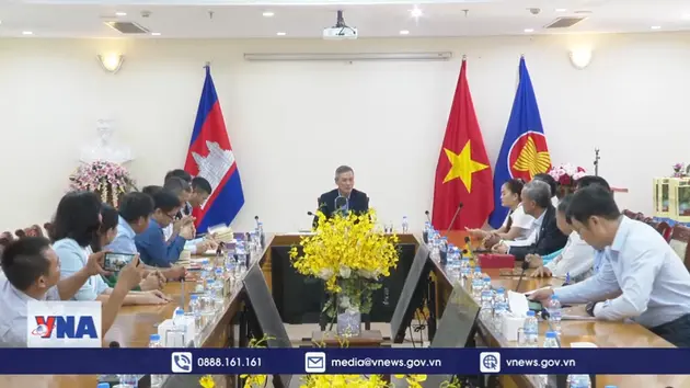 Đại sứ quán Việt Nam tại Campuchia làm việc với Lãnh đạo các tỉnh
