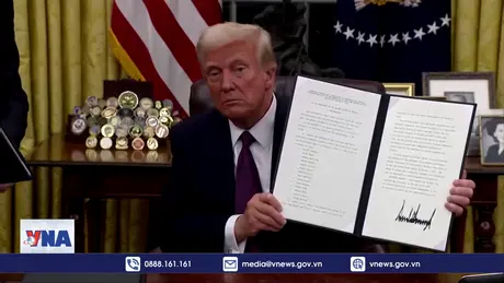 Khoảng 1.500 người liên quan đến vụ bạo loạn Đồi Capitol được ân xá