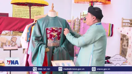 Người Việt chi gần 200 tỷ đồng mua áo dài Tết trong 1 tháng