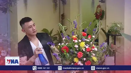 Cách cắm một lọ hoa truyền thống ngày Tết