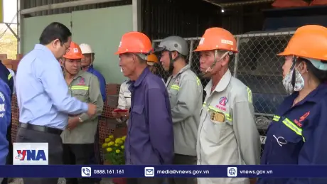 Lãnh đạo Long An thăm, chúc tết công nhân tại các công trình giao thông trọng điểm