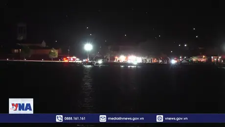 Máy bay va chạm trực thăng ở Mỹ