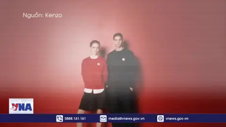 Mãn nhãn với các bộ sưu tập thời trang tôn vinh năm của Rắn