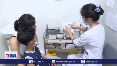 Phòng ngừa biến chứng nguy hiểm của cúm mùa bằng vaccine