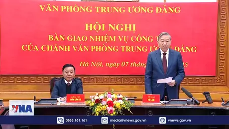 Hội nghị bàn giao nhiệm vụ công tác của Chánh Văn phòng Trung ương Đảng